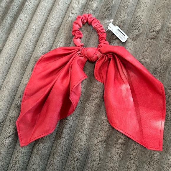 Free People Accessories - Free People Hair Scrunchie with Long Tie NEW